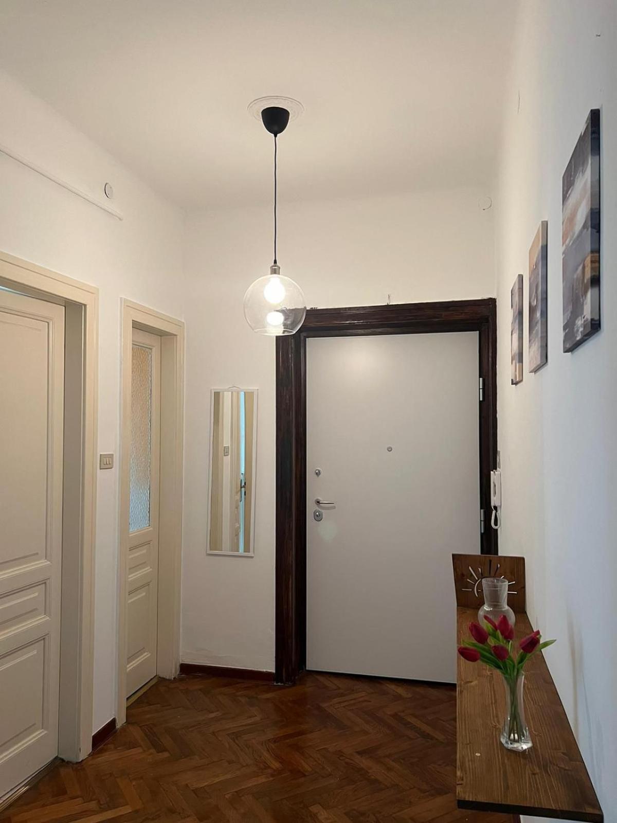 트리에스테 Casa Alice A 2 Passi Dal Centro 55 Mt 2 아파트 외부 사진
